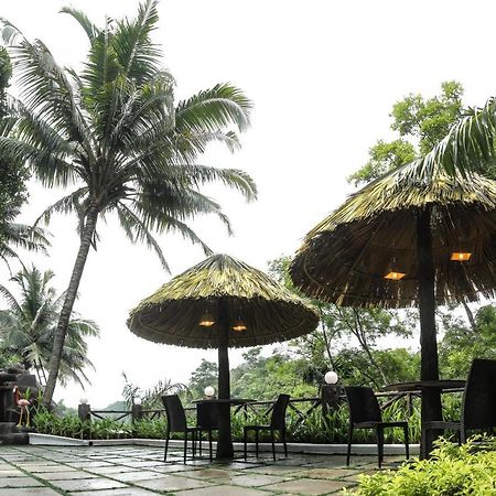 Thenmala Hormuz Inn Kolattupuzha Extérieur photo