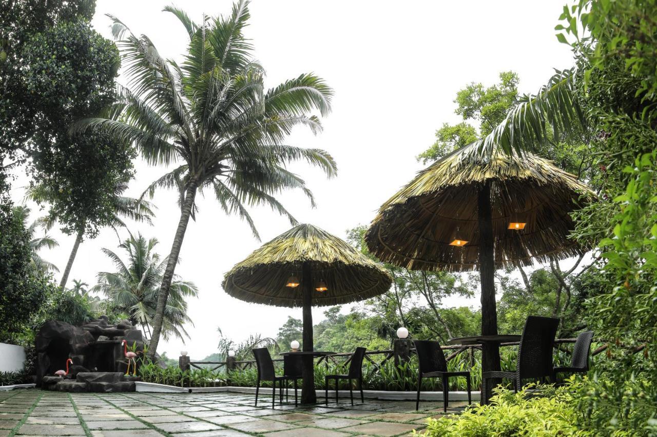 Thenmala Hormuz Inn Kolattupuzha Extérieur photo